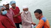 গোয়াইনঘাটে বিএনপি নেতা হাকিম চৌধুরীর খাদ্য সামগ্রী বিতরন অব্যাহত