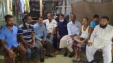 অসুস্থ রবান আলীকে তুরুকখলা হাড়িয়ারচর গ্রাম উন্নয়ন কমিটির অনুদান প্রদান