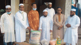 মরহুম বদরউদ্দিন আহমদ কামরানের পরিবারের পক্ষ থেকে মাদ্রাসা ও মন্দিরে খাদ্য বিতরণ