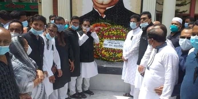 জাতীয় শোক দিবসে জেলা আওয়ামীলীগের মিলাদ ও দোয়া মাহফিল