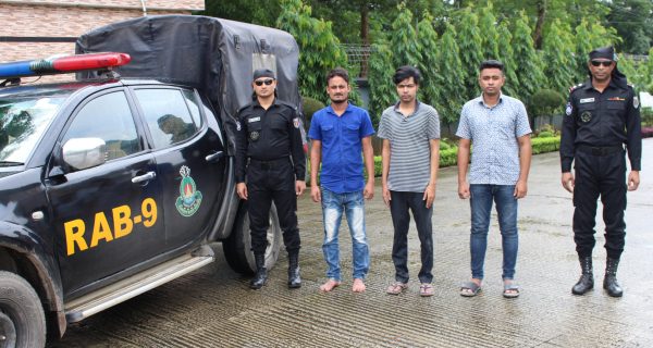 স্বীকারোক্তিমূলক জবানবন্দি দিচ্ছেন রনি, রাজন ও আইনুদ্দিন