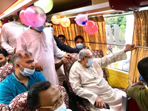 সিলেট-তামাবিল-জাফলং সড়কে এসি বাস সার্ভিসের উদ্বোধন করলেন প্রবাসী কল্যাণমন্ত্রী