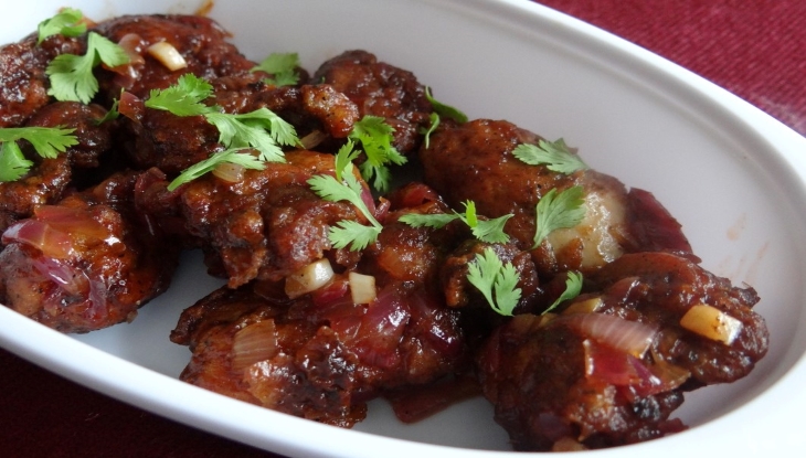 বাসায় তৈরি করুন ড্রাই চিকেন মাঞ্চুরিয়ান