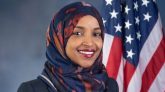 বড় জয় পেলেন মার্কিন কংগ্রেসের প্রথম হিজাবধারী ইলহান ওমর