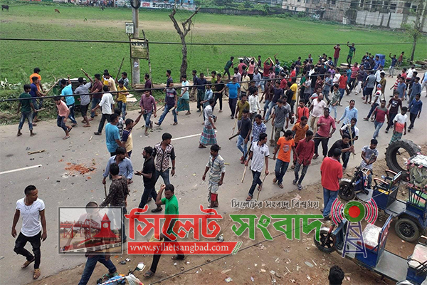 কুলাউড়ায় শ্রমিকদের সংঘর্ষে আহত ৩০, অর্ধশতাধিক সিএনজি-রিকশা ভাংচুর