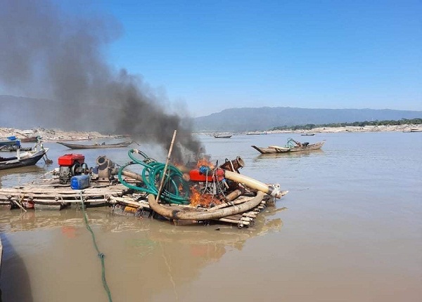 কোম্পানীগঞ্জে অভিযানে প্রায় ১৮ লক্ষ টাকার মালামাল ধ্বংস