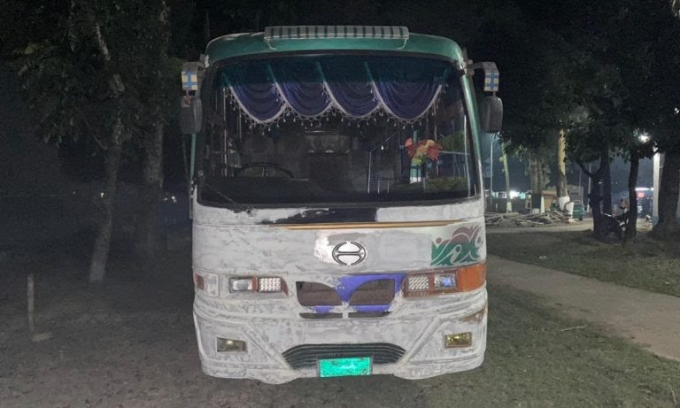 দিরাইয়ে চলন্ত বাস থেকে লাফ দিয়ে ধর্ষণ প্রচেষ্টা থেকে বাঁচলো কলেজ ছাত্রী
