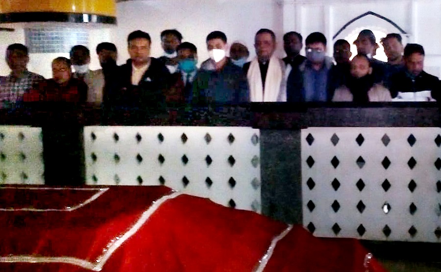 কেন্দ্রীয় আ,লীগ নেতা ডন সংবর্ধিত