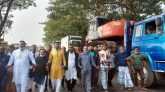পাথর কোয়ারি খুলে দেয়ার দাবিতে ধর্মঘট অব্যাহত