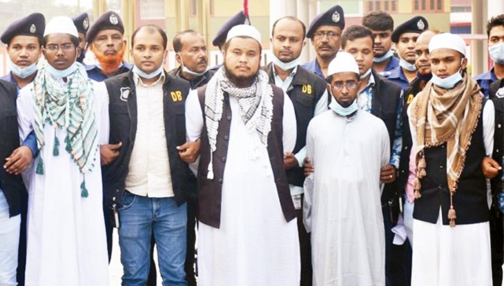 বঙ্গবন্ধুর ভাস্কর্য ভাঙচুর : গ্রেপ্তার ৪ জনের রিমান্ড চাইবে পুলিশ