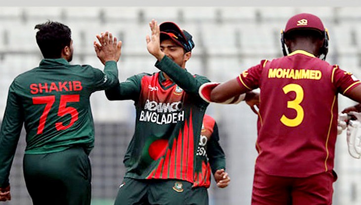 ক্রিকেটে ফিরেই সাকিবের ঝলক, চাপে উইন্ডিজ