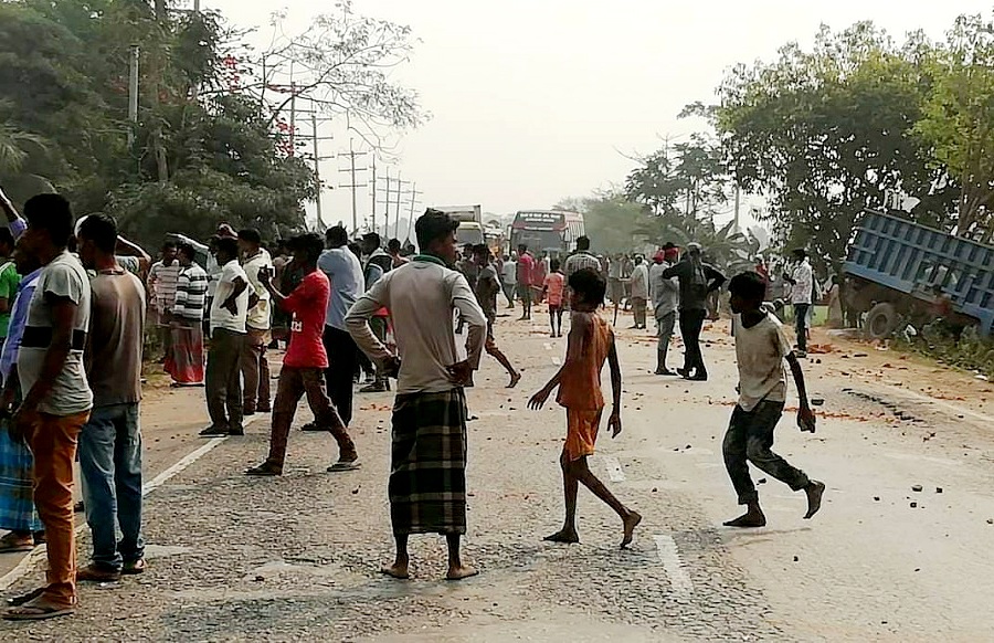 নবীগঞ্জে দুই গ্রামবাসীর সংঘর্ষ, অর্ধশতাধিক আহত