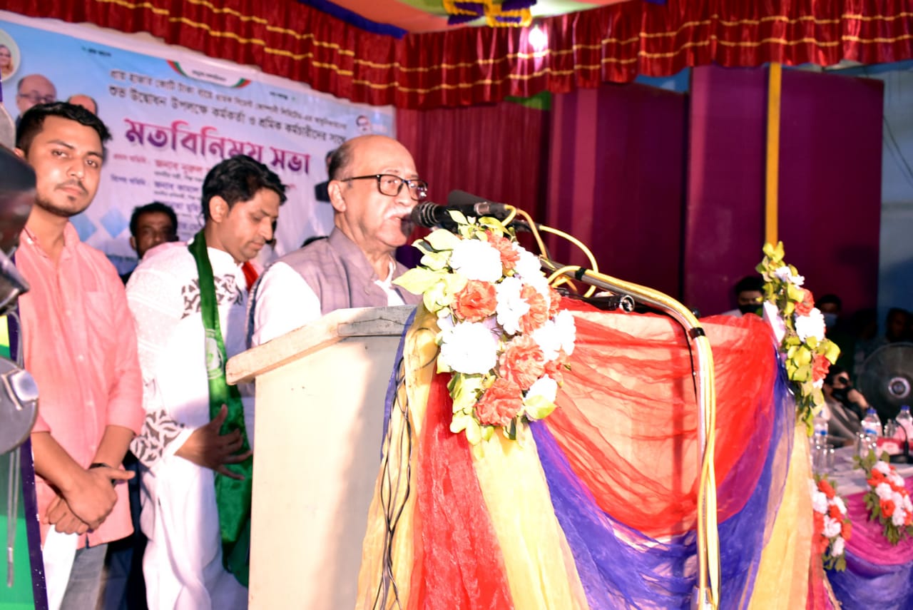 ছাতক সিমেন্ট কারখানায় আধুনিকায়ন ড্রাই প্রসেস প্রকল্পের উদ্বোধন করছেন শিল্পমন্ত্রী ও প্রতিমন্ত্রী