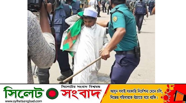 ‘শিশুবক্তা’ রফিকুল ইসলামকে নিয়ে গেল পুলিশ