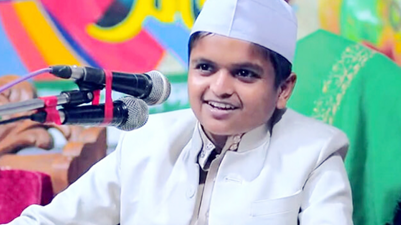প্রিজনভ্যান থেকে লাইভে যা বললেন ‘শিশুবক্তা’ রফিকুল