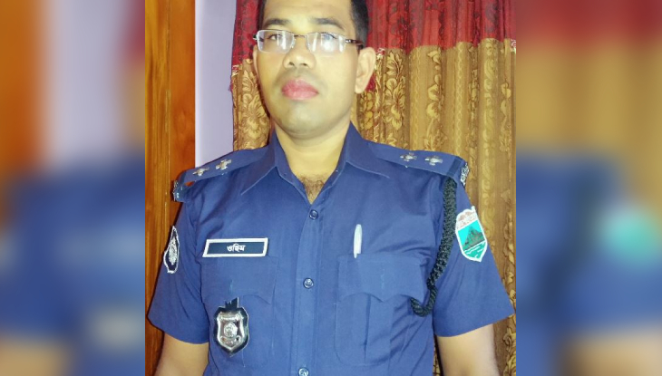 পাবনায় ১২ কেজি গাঁজা উদ্ধার, এসআই কারাগারে