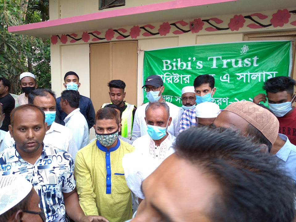 বালাগঞ্জ সদর ইউনিয়নে অষ্টম দিনের মত ব্যারিস্টার সালামের খাদ্য সামগ্রী বিতরণ