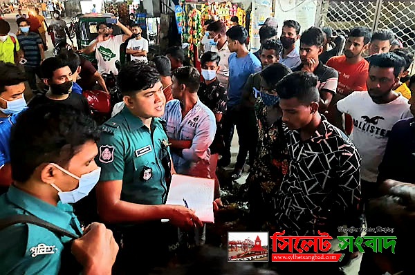নয়াসড়কে একদল কিশোর কর্তৃক আরেক দলকে তুলে নেয়ার চেষ্টাঃ আটক ৩