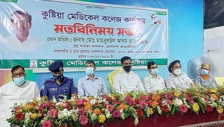 খালেদা জিয়াকে এ মুহূর্তে বিদেশে নেয়ার প্রয়োজন নেই : হানিফ