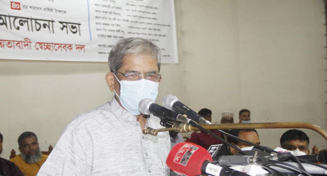 সরকার প্রতিহিংসার কারণেই খালেদা জিয়াকে বিদেশ যেতে দিচ্ছে না : ফখরুল