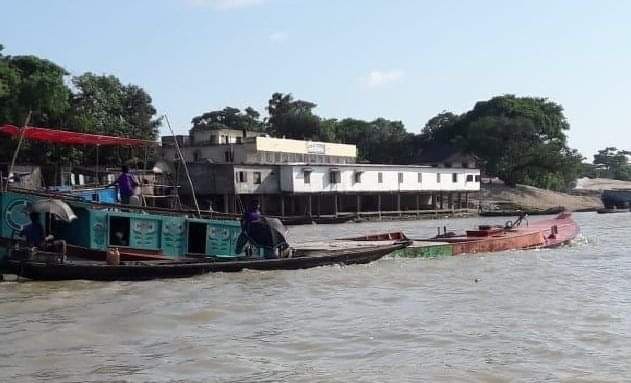 কোম্পানীগঞ্জে ট্রলার’সহ নৌ চাঁদাবাজ আটক