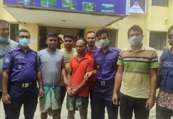 গোয়াইনঘাটে হাওর থেকে হত্যা মামলার আসামী আটক