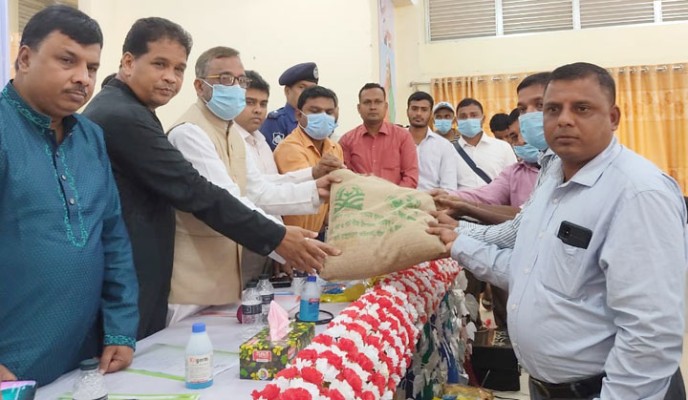 প্রধানমন্ত্রীর নেতৃত্বে দ্রুত এগিয়ে যাচ্ছে বাংলাদেশ : বড়লেখায় পরিবেশমন্ত্রী