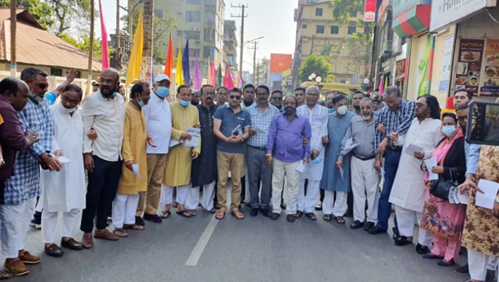 বিভাগীয় সমাবেশ সফল করতে সিলেট মহানগর বিএনপির লিফলেট বিতরণ