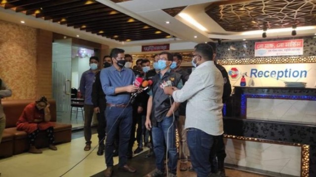 গুলশানের ক্যাপিটাল রিক্রিয়েশন ক্লাবে র‌্যাবের অভিযান