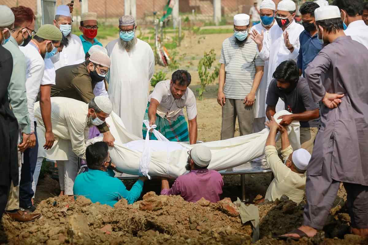 বাংলাদেশঃ করোনায় আরো ৩ জনের মৃত্যু