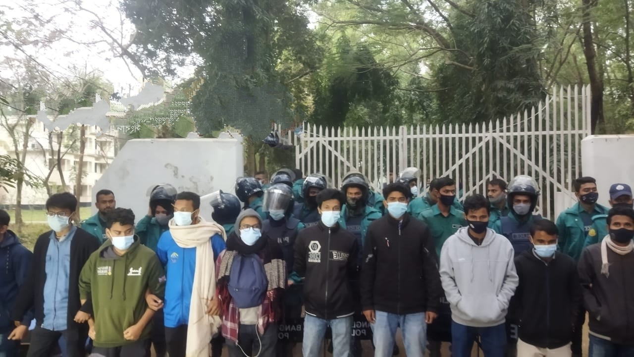 শাবির আন্দোলনকারী শিক্ষার্থীদের লেনদেনের অ্যাকাউন্ট বন্ধ