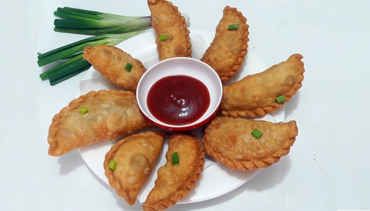 এই শীতে বানান মুরগির মাংসের পুলি