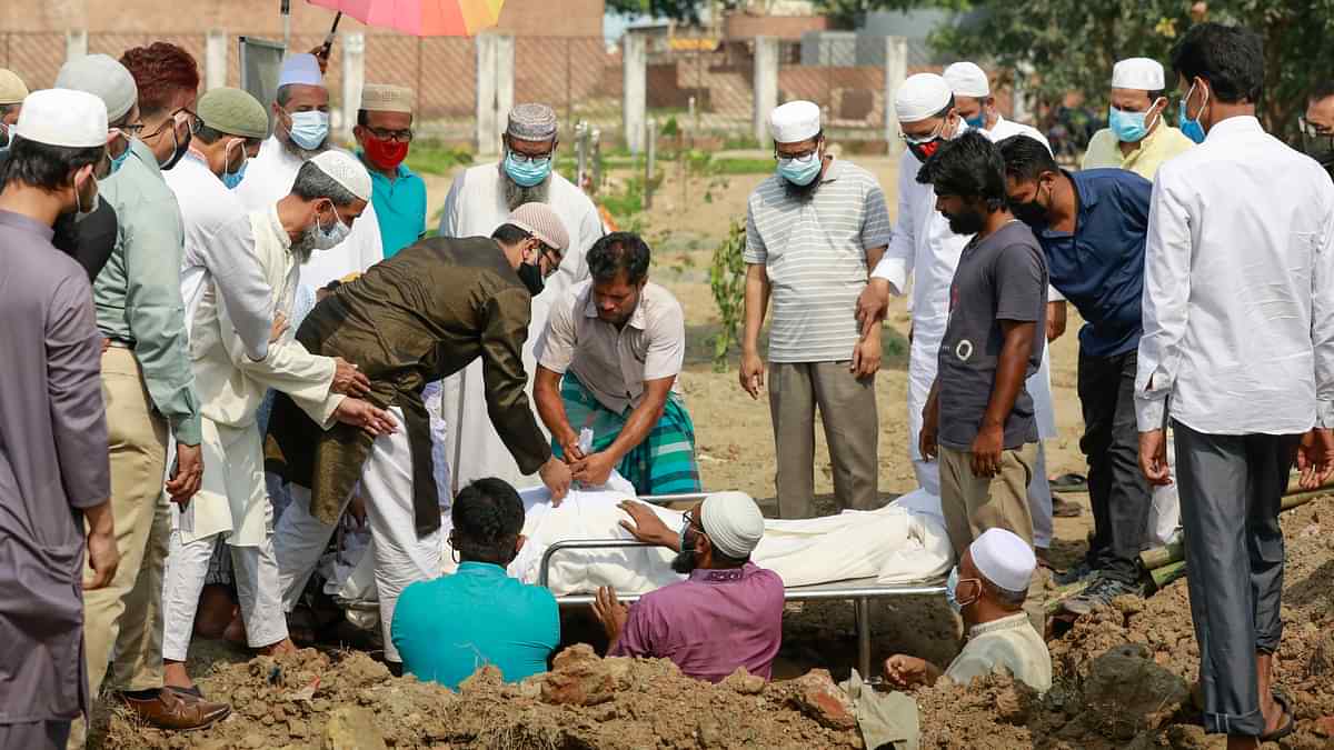 করোনা : গত ২৪ ঘণ্টায় ১৯ জনের মৃত্যু
