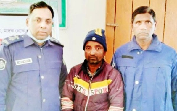 ভালোবাসা দিবসে কিশোরীকে ধর্ষণ : যুবক গ্রেপ্তার