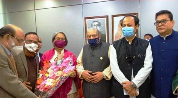 শিক্ষামন্ত্রী সিলেটে পৌছেছেন, বিকালে যাবেন শাবিতে