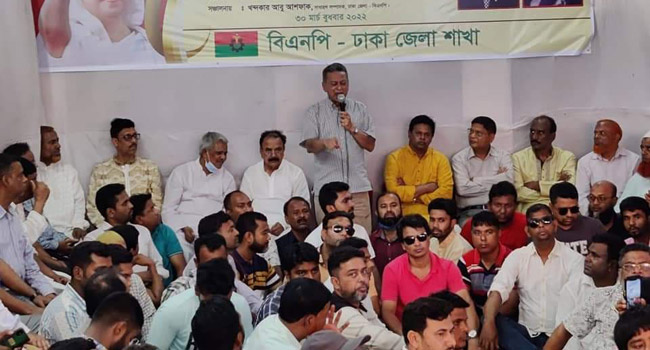 এই সরকারের পতন ছাড়া দ্রব্যমূল্য নিয়ন্ত্রণে আসবে না : আমীর খসরু