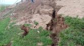 যার যা আছে তা নিয়ে বাঁধে অবস্থানের আহ্বান