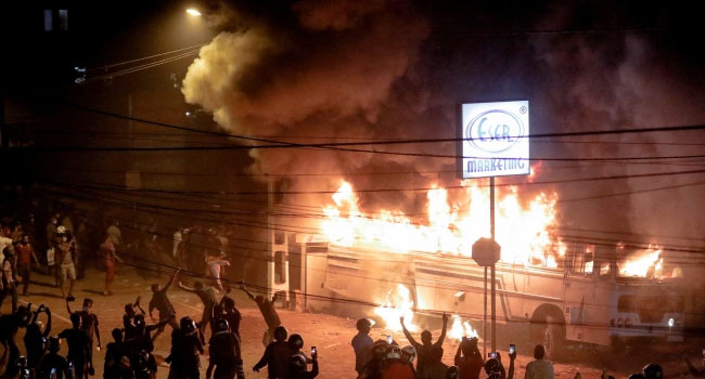 কলম্বোতে কারফিউ জারি