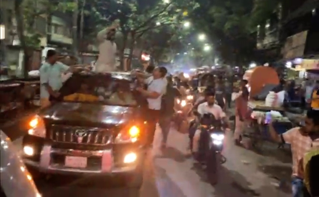 কারাগার থেকে মুক্তি পেয়েছেন ইশরাক