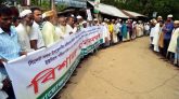 খাদিম নগরের ১নং ওয়ার্ড টুকেরবাজার ইউনিয়নে অন্তর্ভুক্তির প্রতিবাদে মানববন্ধন