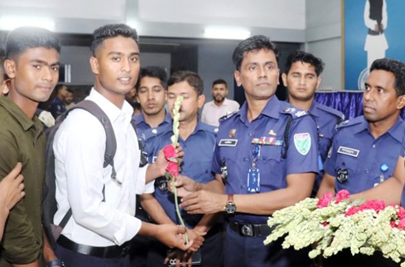 সিলেটে ১৩০ টাকায় পুলিশে চাকরি পেলেন ৯৫ জন