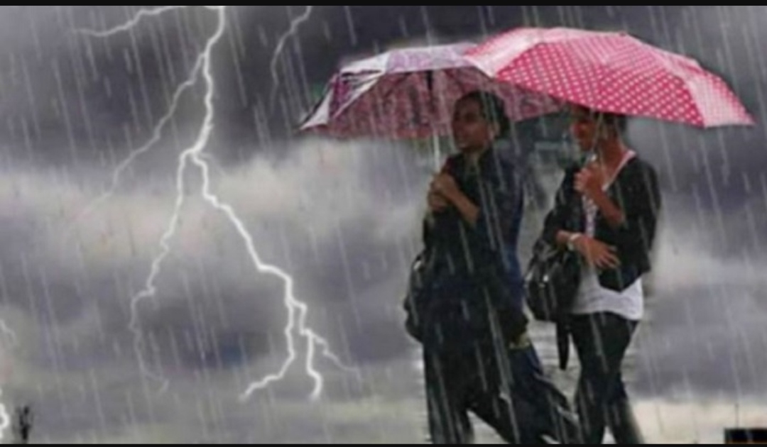 দেশের কয়েক জেলায় বজ্র বৃষ্টির আভাস