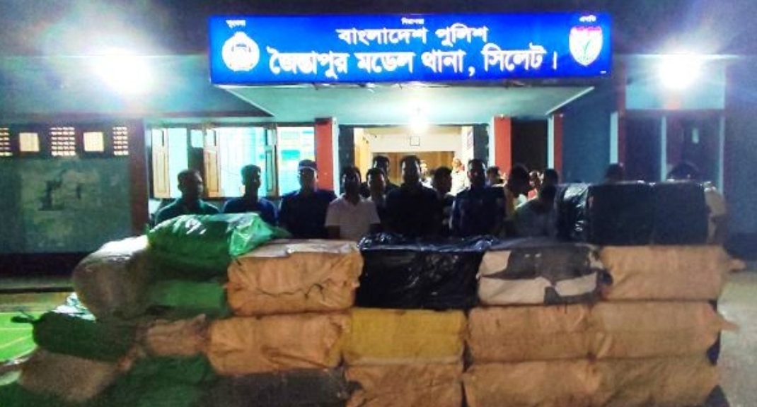জৈন্তাপুরে ভারতীয় কসমেট্রিকসের বড় চালান আটক