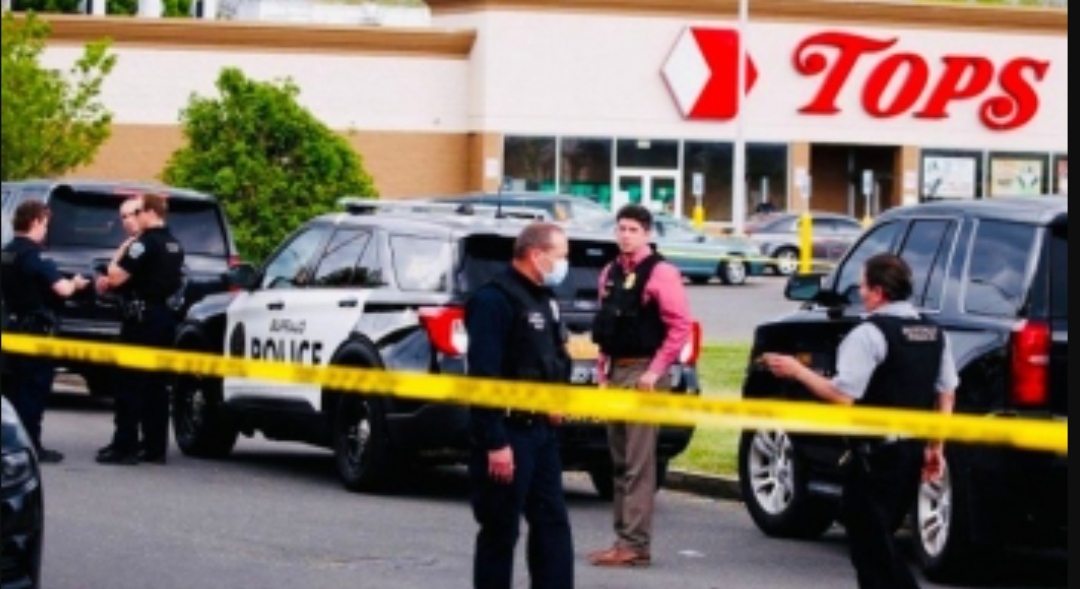 নিউইয়র্কে বন্দুকধারীর হামলায় নিহত ১০