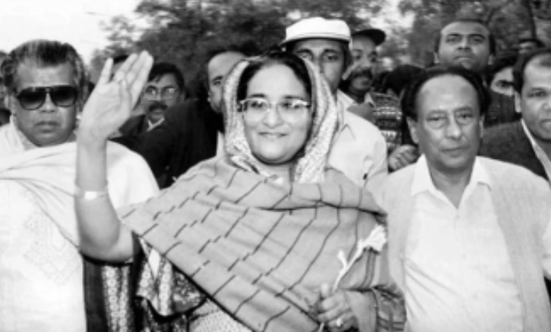 শেখ হাসিনার ৪২তম স্বদেশ প্রত্যাবর্তন দিবস আজ