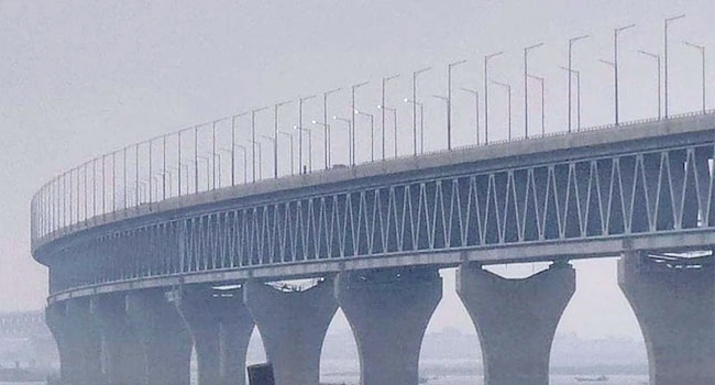আলোকিত হলো পদ্মা সেতু