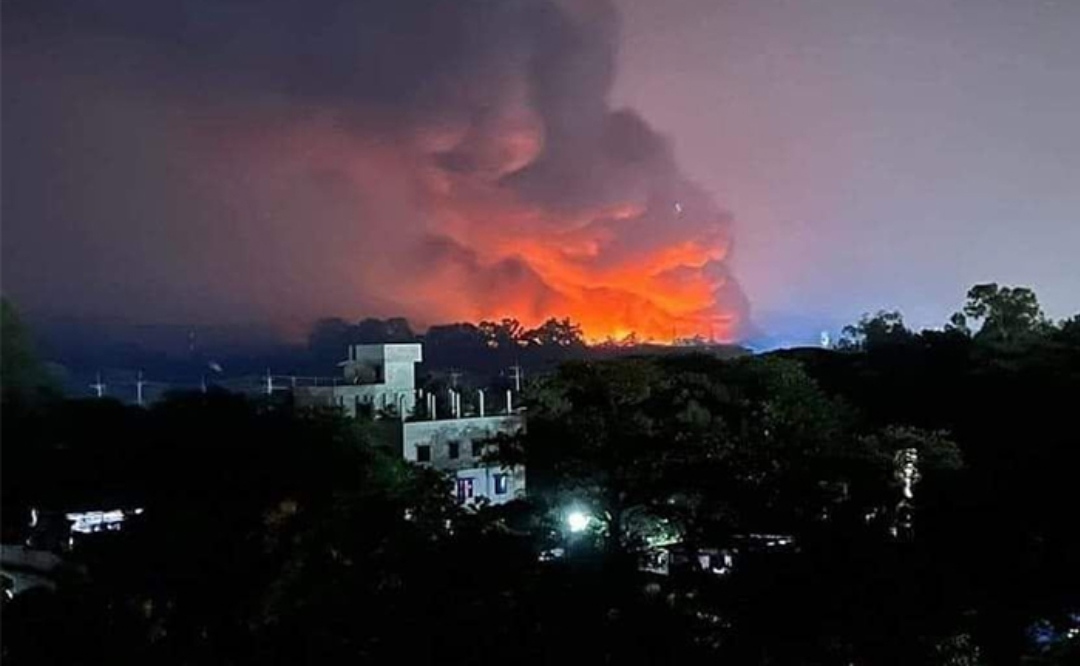 সীতাকুণ্ডে কনটেইনার ডিপোতে ভয়াবহ বিস্ফোরণ, তিনজন নিহত
