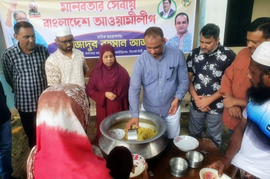 আশ্রয়কেন্দ্র খুললেন কাউন্সিলর আজাদ