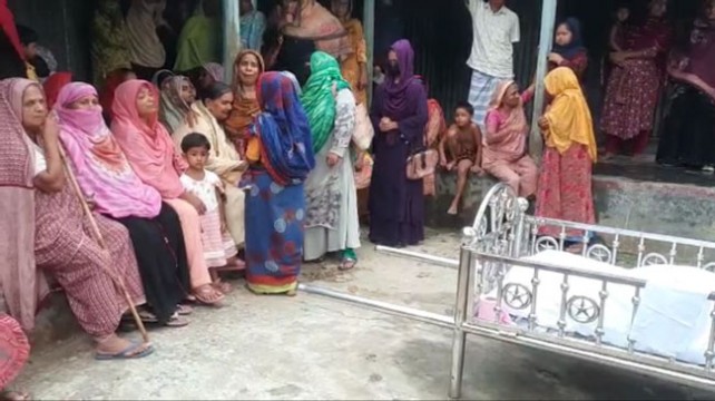 গাজীপুরে বাসের ধাক্কায় নিহত ৫