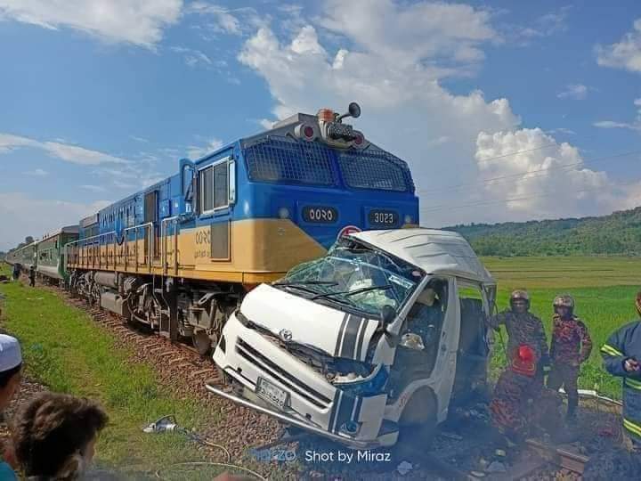 দায়িত্বে অবহেলা, রেলপথে ৭ মাসে ১০৫২ দুর্ঘটনা : নিহত ১৭৮